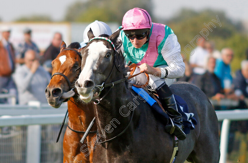 Nightwalker-0002 
 NIGHTWALKER (Ryan Moore) wins The EBF Future Stayers Maiden Stakes
Yarmouth 18 Sep 2024 - Pic Steven Cargill / Racingfotos.com