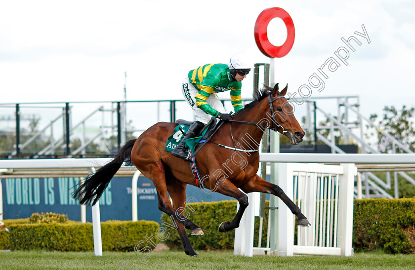 Fakir-D Oudairies-0005 
 FAKIR D'OUDAIRIES (Mark Walsh) wins The Marsh Chase
Aintree 8 Apr 2022 - Pic Steven Cargill / Racingfotos.com