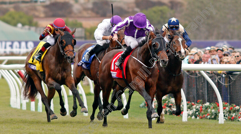 Mendelssohn-0007 
 MENDELSSOHN (Ryan Moore) wins The Breeders' Cup Juvenile Turf, Del Mar USA 3 Nov 2017 - Pic Steven Cargill / Racingfotos.com