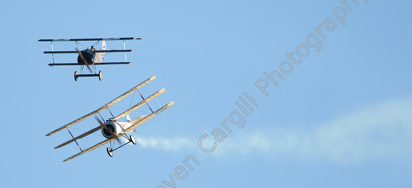 Dogfight-0011 
 World War I dogfight re-enactment takes place above Cheltenham Racecourse
18 Nov 2018 - Pic Steven Cargill / Racingfotos.com