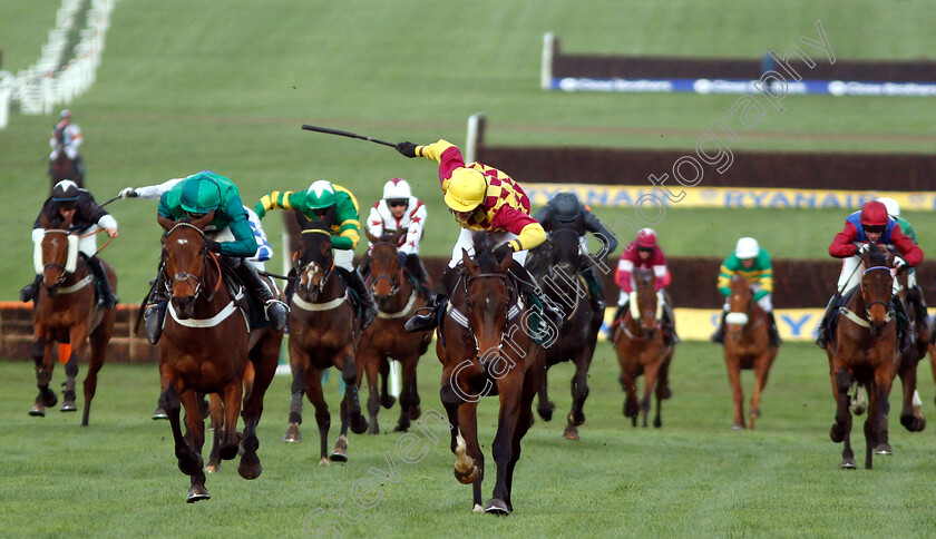 Siruh-Du-Lac-0007 
 SIRUH DU LAC (centre, Lizzie Kelly) beats JANIKA (left) in The Brown Advisory & Merriebelle Stable Plate
Cheltenham 14 Mar 2019 - Pic Steven Cargill / Racingfotos.com