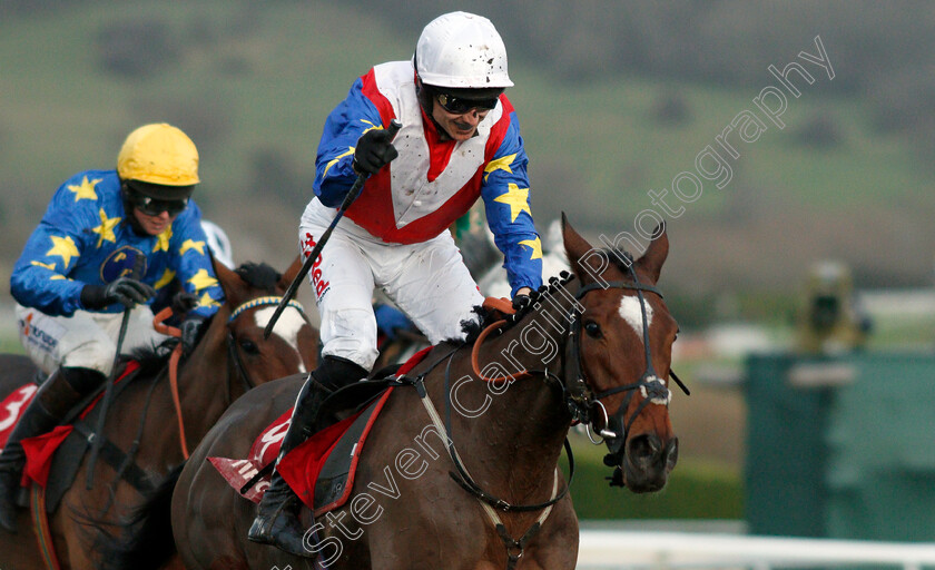 Goodbye-Dancer-0004 
 GOODBYE DANCER (Paddy Brennan) wins The Citipost Handicap Hurdle
Cheltenham 13 Dec 2019 - Pic Steven Cargill / Racingfotos.com