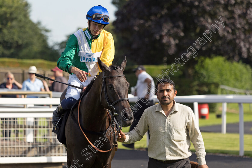 Snow-Berry-0007 
 SNOW BERRY (Alistair Rawlinson) winner of The Blog.Rhino.Bet for Daily Racing Insight Handicap
Nottingham 19 Jul 2024 - Pic Steven Cargill / Megan Dent / Racingfotos.com