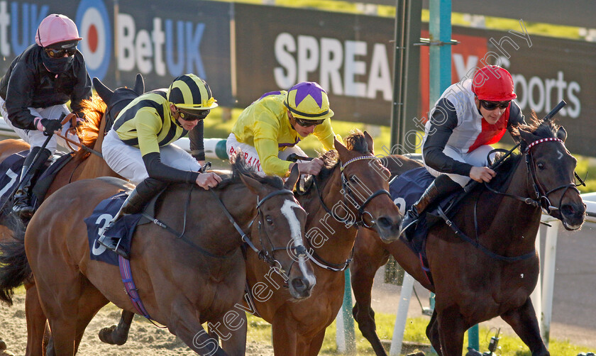 Al-Agaila-0002 
 AL AGAILA (left, James Doyle) beats MORGAN FAIRY (centre) and MAKINMEDOIT (right) in The Talksport Winter Oaks Fillies Handicap
Lingfield 21 Jan 2023 - Pic Steven Cargill / Racingfotos.com