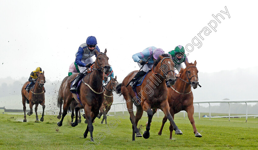 Dave-Dexter-0001 
 DAVE DEXTER (centre, Sean Levey) beats CHITRA (left) and LIHOU (right) in The Ownership With diamondracing.co.uk Handicap
Chepstow 9 Jul 2020 - Pic Steven Cargill / Racingfotos.com