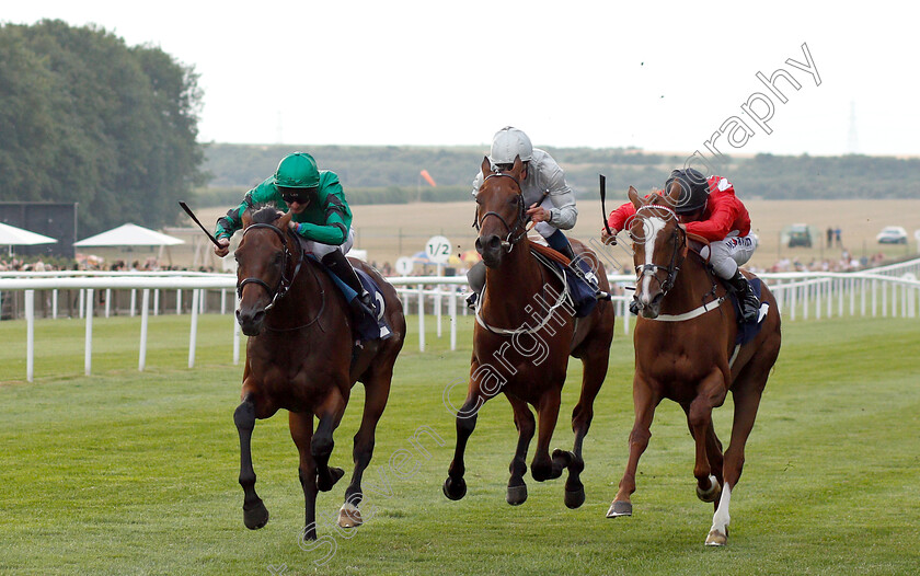 George-Villiers-0003 
 GEORGE VILLIERS (left, Robert Havlin) beats MISS MUMTAZ (right) and ILLUSIONAL (centre) in The Fly London Sothend Airport To Lyon Handicap
Newmarket 20 Jul 2018 - Pic Steven Cargill / Racingfotos.com