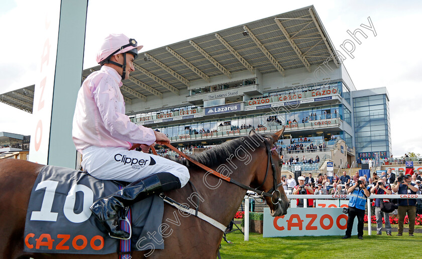 Polly-Pott-0007 
 POLLY POTT (Daniel Tudhope) winner of The Cazoo May Hill Stakes
Doncaster 8 Sep 2022 - Pic Steven Cargill / Racingfotos.com