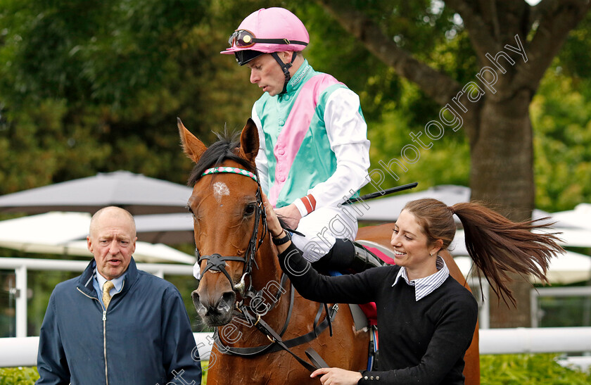 Zilfee-0007 
 ZILFEE (Kieran Shoemark) winner of The Unibet EBF Maiden Fillies Stakes
Kempton 12 Jun 2024 - Pic Steven Cargill / Racingfotos.com