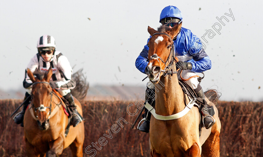 Reserve-Tank-0002 
 RESERVE TANK (Robbie Power) 
Newbury 30 Nov 2019 - Pic Steven Cargill / Racingfotos.com