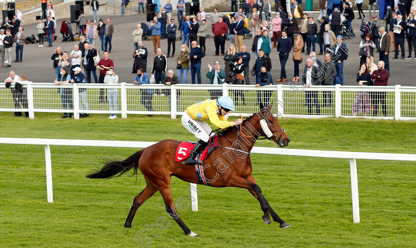 Lismore-0005 
 LISMORE (Jamie Spencer) wins The Coral Henry II Stakes
Sandown 27 May 2021 - Pic Steven Cargill / Racingfotos.com