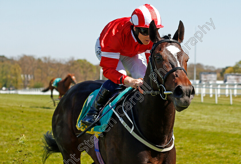 Naamoos-0004 
 NAAMOOS (Ben Curtis) wins The bet365 Esher Cup
Sandown 23 Apr 2021 - Pic Steven Cargill / Racingfotos.com