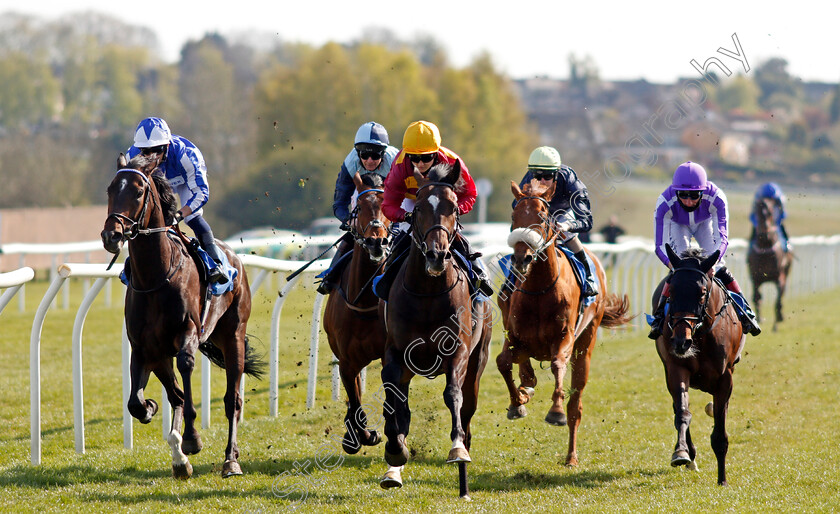 Jaramillo-0008 
 JARAMILLO (centre, Hollie Doyle) beats POSSIBLE MAN (left) in The Racecourse Live Streams On Racingtv Extra Novice Stakes
Leicester 24 Apr 2021 - Pic Steven Cargill / Racingfotos.com