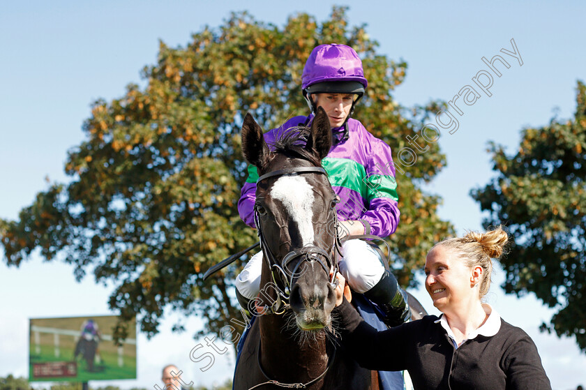 Ville-De-Grace-0009 
 VILLE DE GRACE (Ryan Moore) after The EBF Stallions John Musker Fillies Stakes
Yarmouth 15 Sep 2021 - Pic Steven Cargill / Racingfotos.com