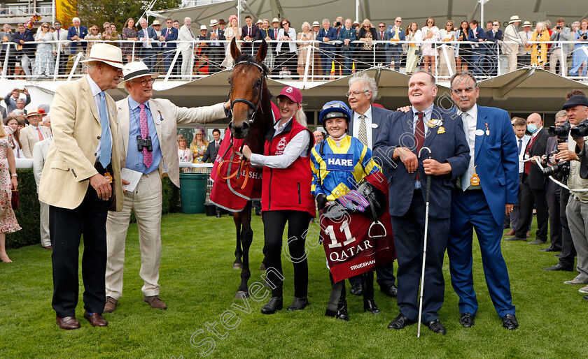 Trueshan-0013 
 TRUESHAN (Hollie Doyle) with Alan King and owners after The Al Shaqab Goodwood Cup
Goodwood 27 Jul 2021 - Pic Steven Cargill / Racingfotos.com