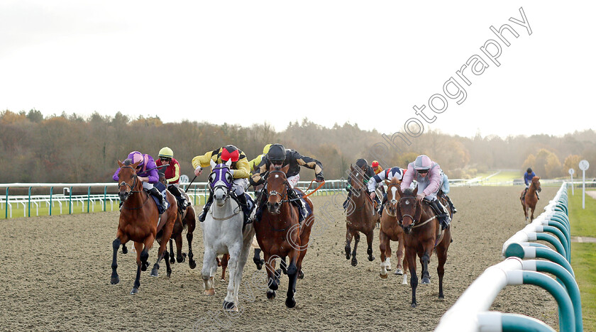 Buraback-0001 
 BURABACK (centre, Robert Havlin) beats MAJOR GATSBY (2nd left) in the Watch Racing Free Online At Coral Nursery
Lingfield 1 Dec 2021 - Pic Steven Cargill / Racingfotos.com