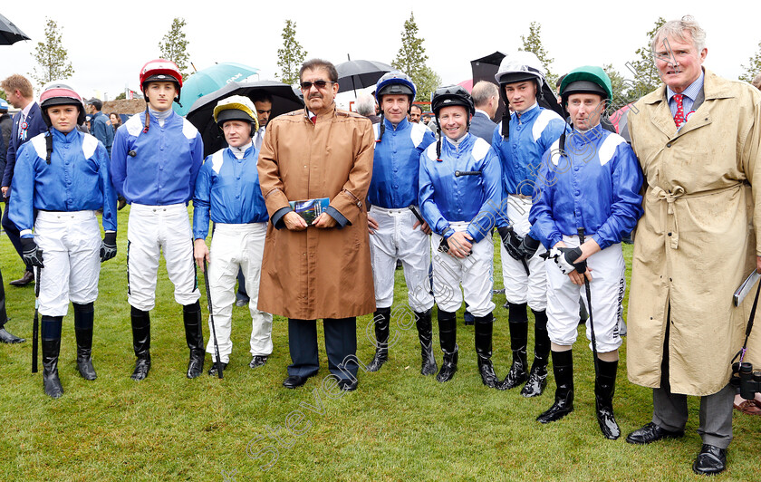 Sheikh-Hamdan-and-jockeys-0001 
 SHEIKH HAMDAN AL MAKTOUM with his seven jockeys before the Emirates Premier Handicap. L to R; Antonia Peck, Harry Bentley, Sam Hitchcott, Francois Xavier Bertras, Tadhg O'Shea, Charlie Jordan Price and Martin Dwyer
Newbury 29 Jul 2018 - Pic Steven Cargill / Racingfotos.com