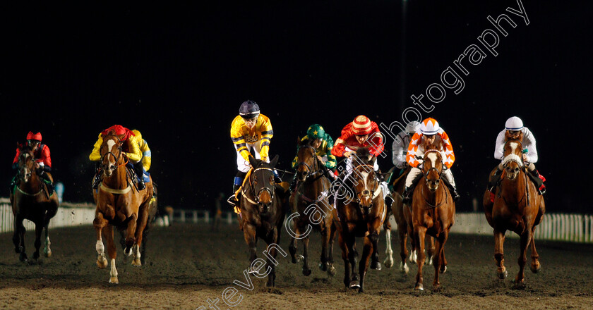 Queen-Constantine-0001 
 QUEEN CONSTANTINE (centre, Gaia Boni) beats EXCEEDING POWER (3rd right) TOROCHICA (2nd right) OCALA (right) and FAMILY FORTUNES (2nd left) in The 32Red.com Handicap
Kempton 27 Nov 2019 - Pic Steven Cargill / Racingfotos.com