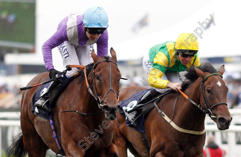 Dancing-Star-0007 
 DANCING STAR (left, Oisin Murphy) beats EIRENE (right) in The Japan Racing Association Sceptre Stakes
Doncaster 14 Sep 2018 - Pic Steven Cargill / Racingfotos.com