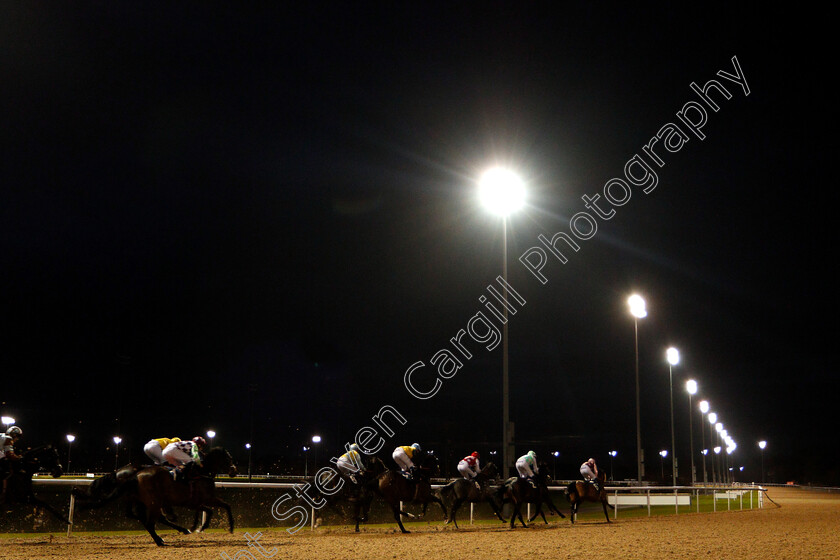 Wolverhampton-0003 
 Racing into the back straight 
Wolverhampton 10 Dec 2018 - Pic Steven Cargill / Racingfotos.com