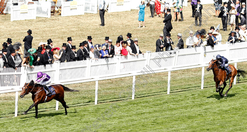 Kew-Gardens-0002 
 KEW GARDENS (Ryan Moore) wins The Queen's Vase
Royal Ascot 20 Jun 2018 - Pic Steven Cargill / Racingfotos.com