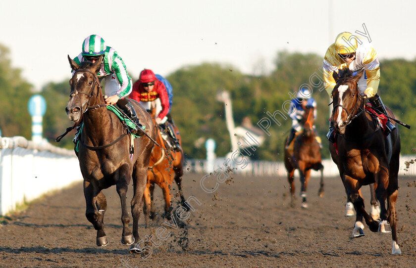 Seraphinite-0007 
 SERAPHINITE (left, Nicola Currie) beats BRAZEN SAFA (right) in The 32Red.com British Stallion Studs EBF Fillies Novice Stakes
Kempton 22 May 2019 - Pic Steven Cargill / Racingfotos.com