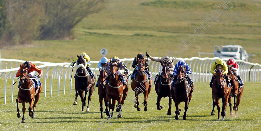 Kingmania-0001 
 KINGMANIA (left, Pat Cosgrave) wins The leicester-racecourse.co.uk Handicap
Leicester 24 Apr 2021 - Pic Steven Cargill / Racingfotos.com