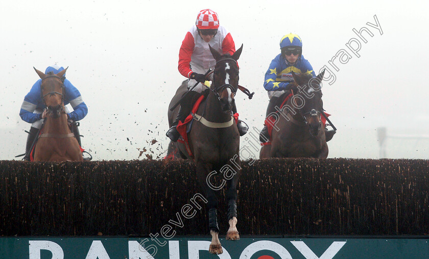 Highway-One-O-One-0002 
 HIGHWAY ONE O ONE (Tom Cannon)
Kempton 27 Dec 2018 - Pic Steven Cargill / Racingfotos.com