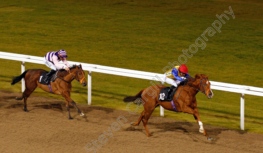 Restless-Rose-0003 
 RESTLESS ROSE (P J McDonald) beats GHEPARDO (left) in The Bet totequadpot At betfred.com Fillies Novice Stakes Div2 Chelmsford 1 Dec 2017 - Pic Steven Cargill / Racingfotos.com