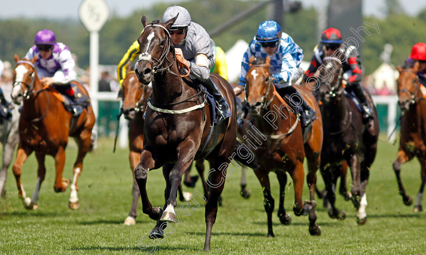 Dramatised-0004 
 DRAMATISED (Daniel Tudhope) wins The Queen Mary Stakes
Royal Ascot 15 Jun 2022 - Pic Steven Cargill / Racingfotos.com