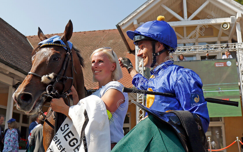 Fantastic-Moon-0015 
 FANTASTIC MOON (Rene Piechulek) winner of The Wettstar.de 154. Grosser Preis Von Baden
Baden Baden 1 Sep 2024 - Pic Steven Cargill / Racingfotos.com