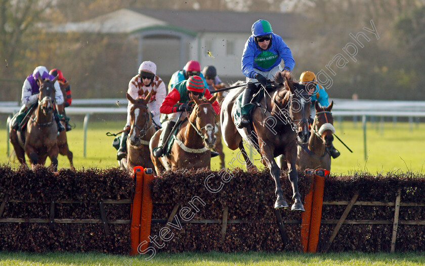 Jet-Plane-0001 
 JET PLANE (Harry Skelton) is clear at the second-last but was to fall at the last in The Alpha Boilers Handicap Hurdle
Warwick 9 Dec 2021 - Pic Steven Cargill / Racingfotos.com