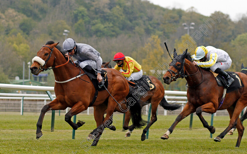 Fighter-Pilot-0002 
 FIGHTER PILOT (Daniel Tudhope) beats NIGHT ON EARTH (right) in The Bet At racingtv.com Handicap
Nottingham 27 Apr 2021 - Pic Steven Cargill / Racingfotos.com