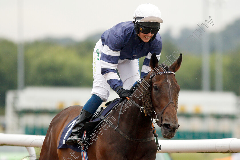 Bird-For-Life-0004 
 BIRD FOR LIFE (Ellie MacKenzie) wins The Hellermanntyton Starrett Handicap
Wolverhampton 17 Jul 2019 - Pic Steven Cargill / Racingfotos.com