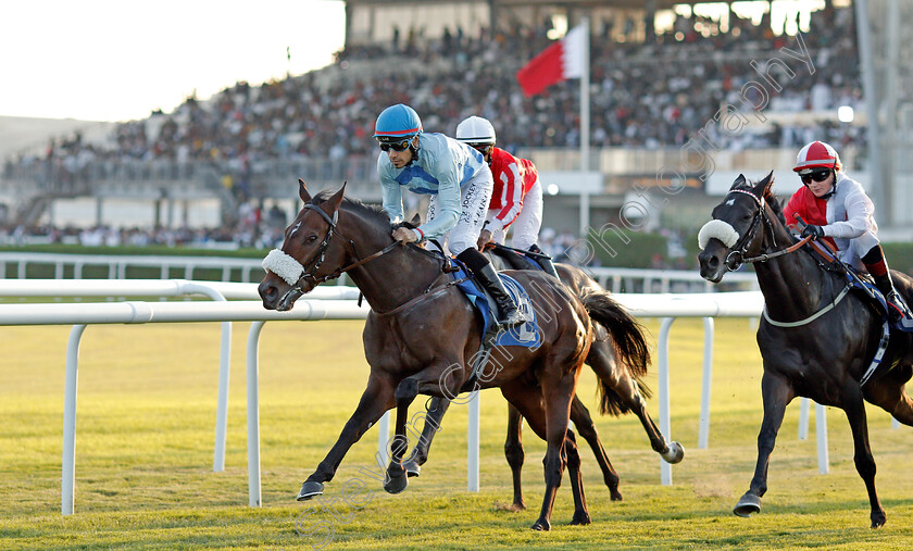 Daleel 
 DALEEL (Abdulla Faisal) leads away from the stands
Bahrain 22 Nov 2019 - Pic Steven Cargill / Racingfotos.com