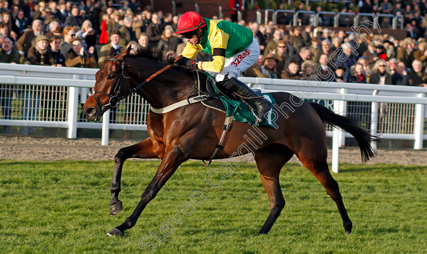 Finian s-Oscar-0003 
 FINIAN'S OSCAR (Bryan Cooper) wins The Steel Plate And Sections Novices Chase Cheltenham 17 Nov 2017 - Pic Steven Cargill / Racingfotos.com