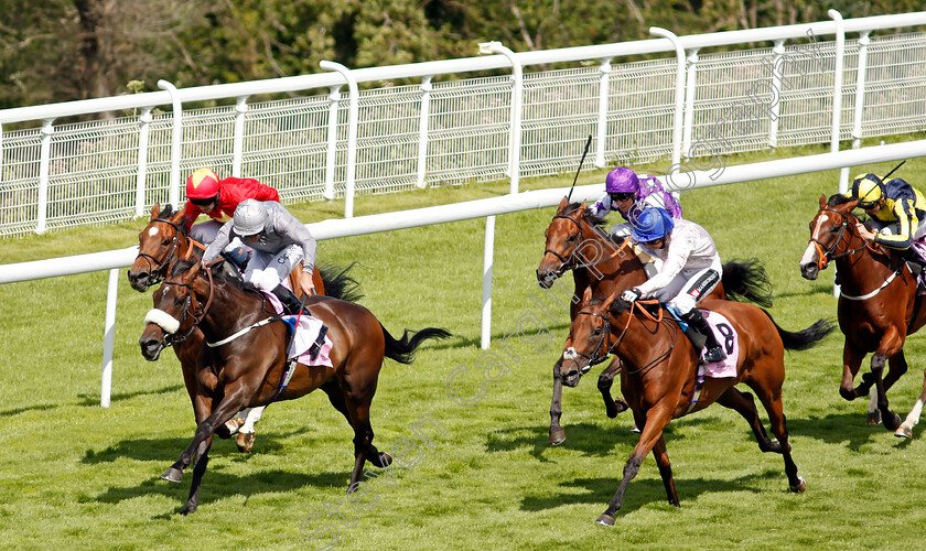 Last-Empire-0002 
 LAST EMPIRE (Daniel Tudhope) beats ONASSIS (right) in The Whispering Angel Oak Tree Stakes
Goodwood 28 Jul 2021 - Pic Steven Cargill / Racingfotos.com