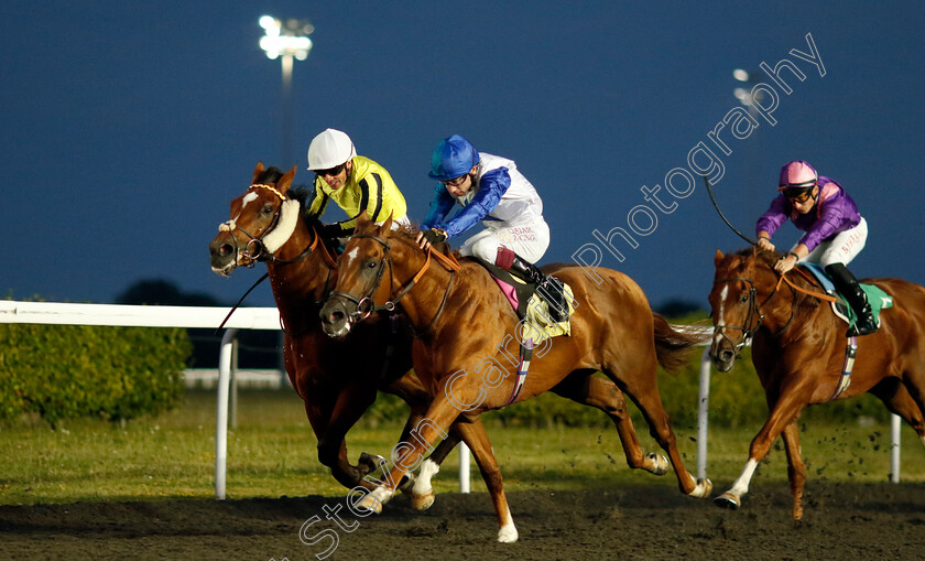 Magico-0003 
 MAGICO (Oisin Murphy) beats LIAM SWAGGER (left) in The Unibet Handicap
Kempton 28 Aug 2024 - Pic Steven Cargill / Racingfotos.com