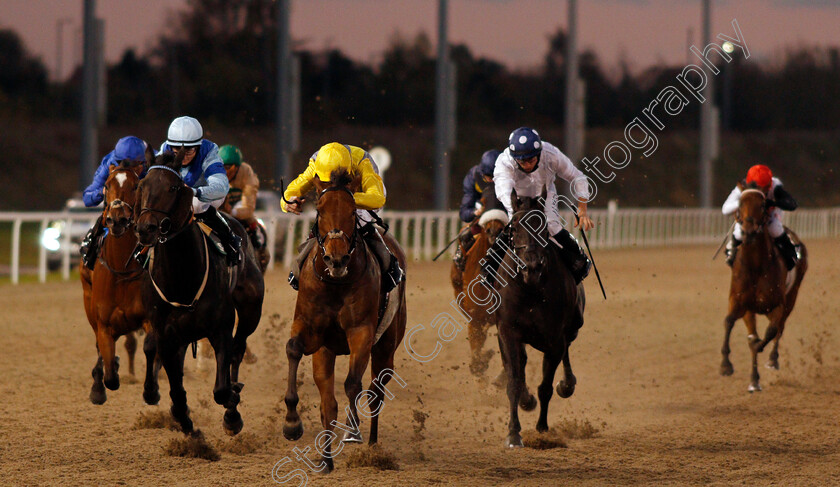 American-Entente-0003 
 AMERICAN ENTENTE (centre, Robert Havlin) beats MESSALINA (left) in The EBF Fillies Novice Stakes
Chelmsford 22 Oct 2020 - Pic Steven Cargill / Racingfotos.com