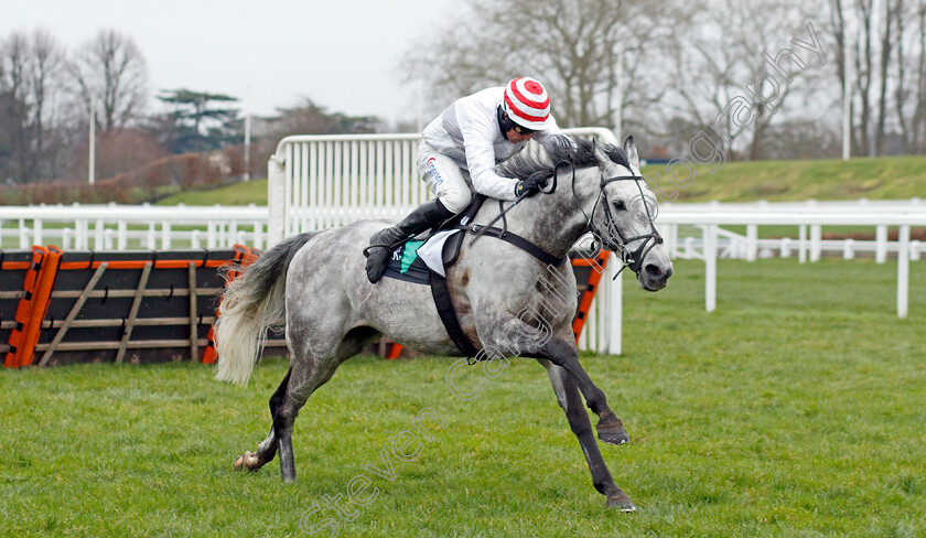 Unexpected-Party-0003 
 UNEXPECTED PARTY (Harry Skelton) wins The SBK Holloway's Handicap Hurdle
Ascot 22 Jan 2022 - Pic Steven Cargill / Racingfotos.com