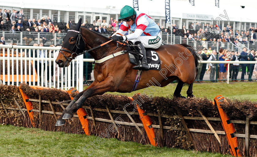 Rouge-Vif-0002 
 ROUGE VIF (Daryl Jacob) 
Aintree 5 Apr 2019 - Pic Steven Cargill / Racingfotos.com