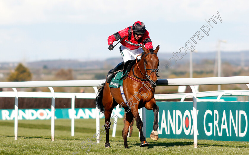 Ahoy-Senor-0005 
 AHOY SENOR (Derek Fox) wins The Doom Bar Sefton Novices Hurdle
Aintree 9 Apr 2021 - Pic Steven Cargill / Racingfotos.com