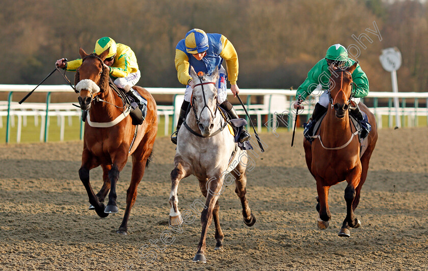 Betsalottie-0003 
 BETSALOTTIE (centre, Mitch Godwin) beats MRS BURBIDGE (left) and POUR L'AMOUR (right) in The Betway Handicap Div1 Lingfield 16 Feb 2018 - Pic Steven Cargill / Racingfotos.com