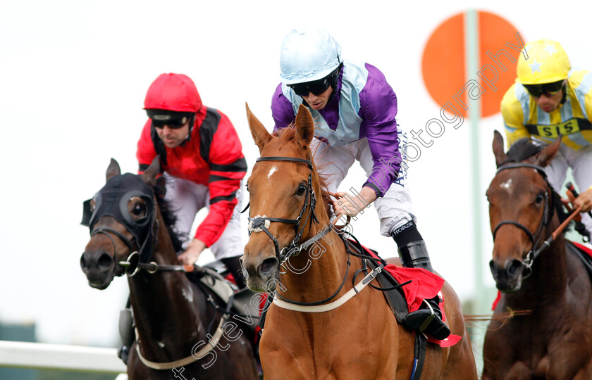 Cosmopolitan-Queen-0006 
 COSMOPOLITAN QUEEN (Ryan Moore) wins The Gate-A-Mation Handicap
Sandown 15 Jun 2018 - Pic Steven Cargill / Racingfotos.com