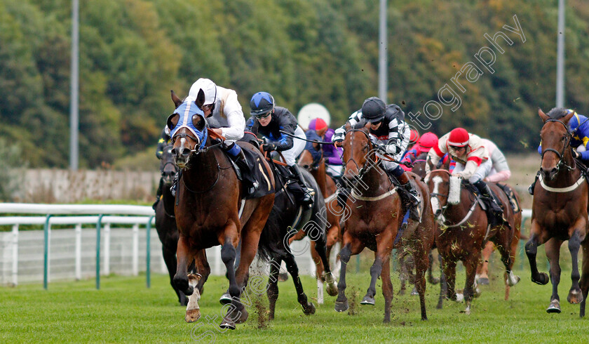 Dark-Shot-0001 
 DARK SHOT (Jonathan Fisher) wins The Davis Site Security Handicap
Nottingham 13 Oct 2021 - Pic Steven Cargill / Racingfotos.com