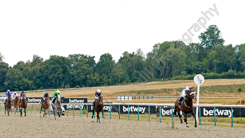 The-Perfect-Crown-0003 
 THE PERFECT CROWN (Hollie Doyle) wins The Betway Novice Stakes
Lingfield 4 Aug 2020 - Pic Steven Cargill / Racingfotos.com