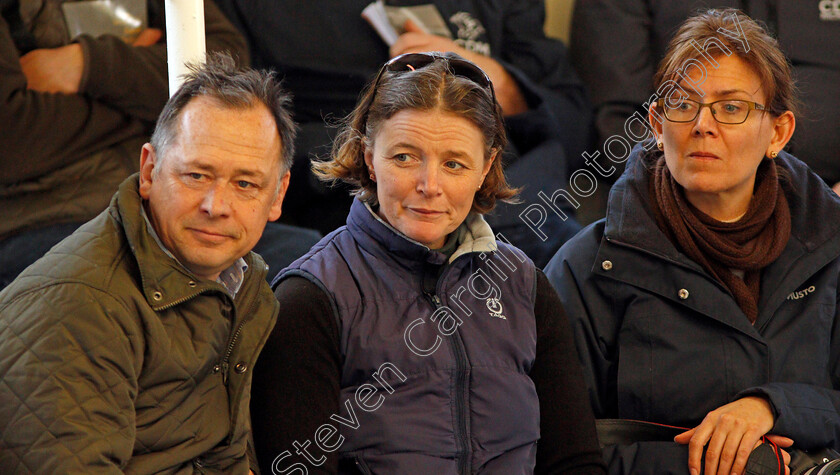 Geoffrey-Deacon,-Sally-Duckett-and-Deborah-Burt-0001 
 GEOFFREY DEACON, SALLY DUCKETT and DEBORAH BURT at the Tattersalls Ireland Ascot Breeze Up Sale 5 Apr 2018 - Pic Steven Cargill / Racingfotos.com