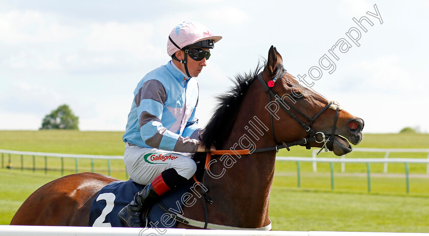 Astral-Beau-0001 
 ASTRAL BEAU (Shane Kelly)
Newmarket 5 May 2024 - Pic Steven Cargill / Racingfotos.com