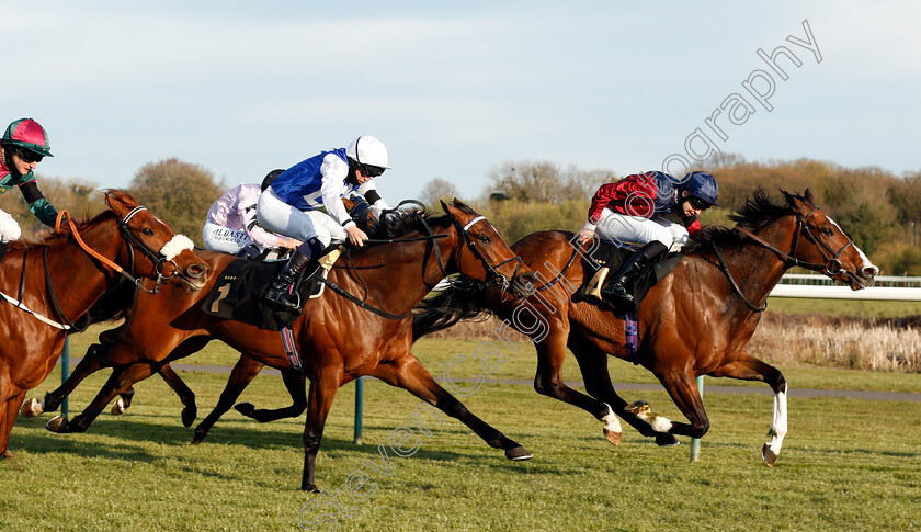 Hundred-Isles-0004 
 HUNDRED ISLES (Charles Bishop) beats JEAN BAPTISTE (centre) and COPPER AND FIVE (left) in The Visit racingtv.com Handicap
Nottingham 17 Apr 2021 - Pic Steven Cargill / Racingfotos.com