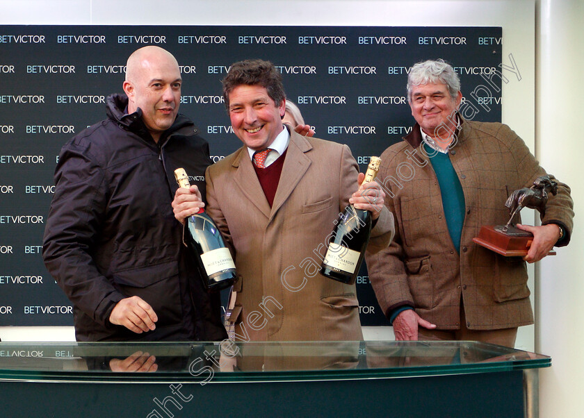 Speedo-Boy-0009 
 Presentation to Ian Williams for The BetVictor Intermediate Handicap Hurdle by SPEEDO BOY
Cheltenham 17 Nov 2018 - Pic Steven Cargill / Racingfotos.com