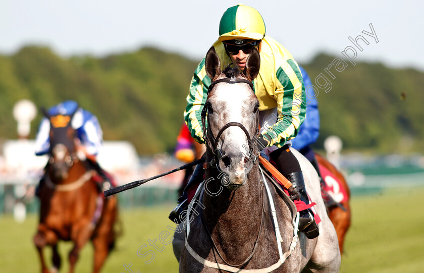 Baileys-Excelerate-0007 
 BAILEYS EXCELERATE (Silvestre De Sousa) wins The Amix Handicap
Haydock 26 May 2018 - Pic Steven Cargill / Racingfotos.com